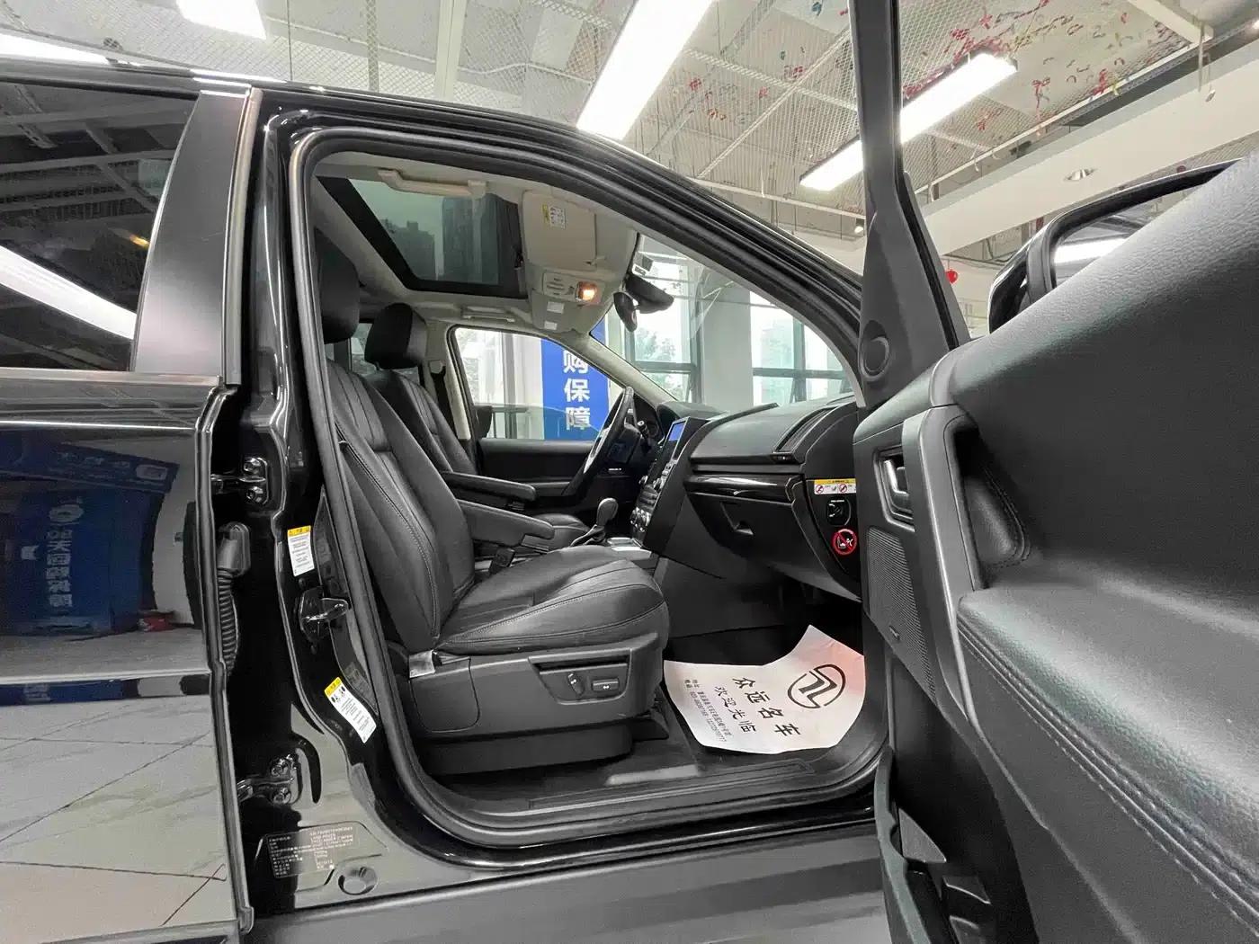 Freelander 2 2014 2.2T SD4 SE Diesel — миниатюра 9