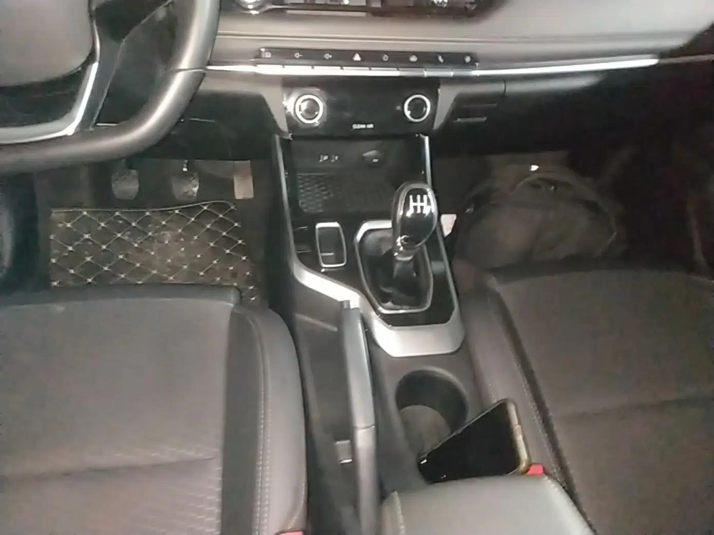 Chery Tiggo 5x 2020 1.5L Manual Fashion Edition — миниатюра 14