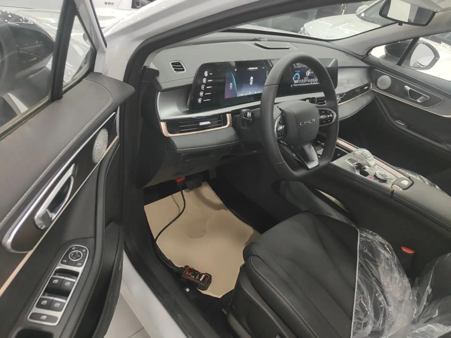 Chery Tiggo 5x 2025 High-Energy Version 1.5T CVT Comfort Model — миниатюра 19
