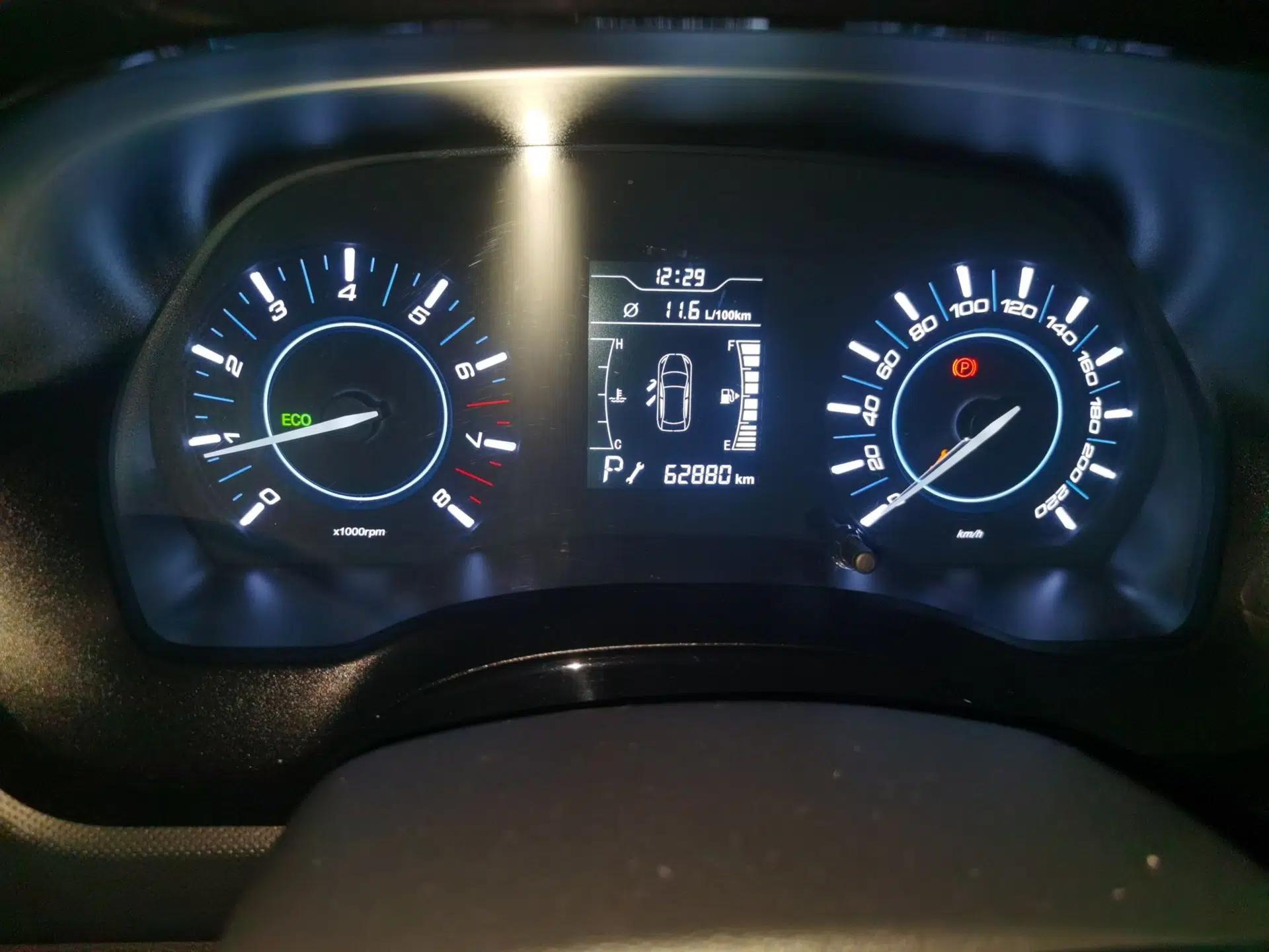 Chery Tiggo 3 2018 1.6L CVT Million Global Edition — миниатюра 12