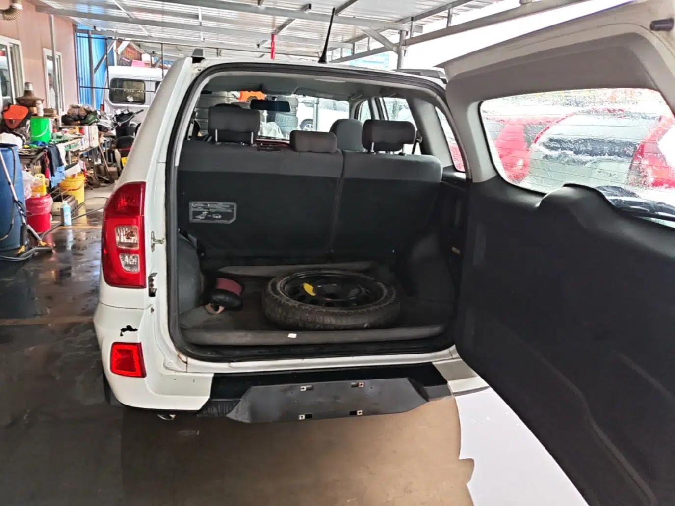 Chery Tiggo 3 2016 1.6L Manual Fashion Edition — миниатюра 21