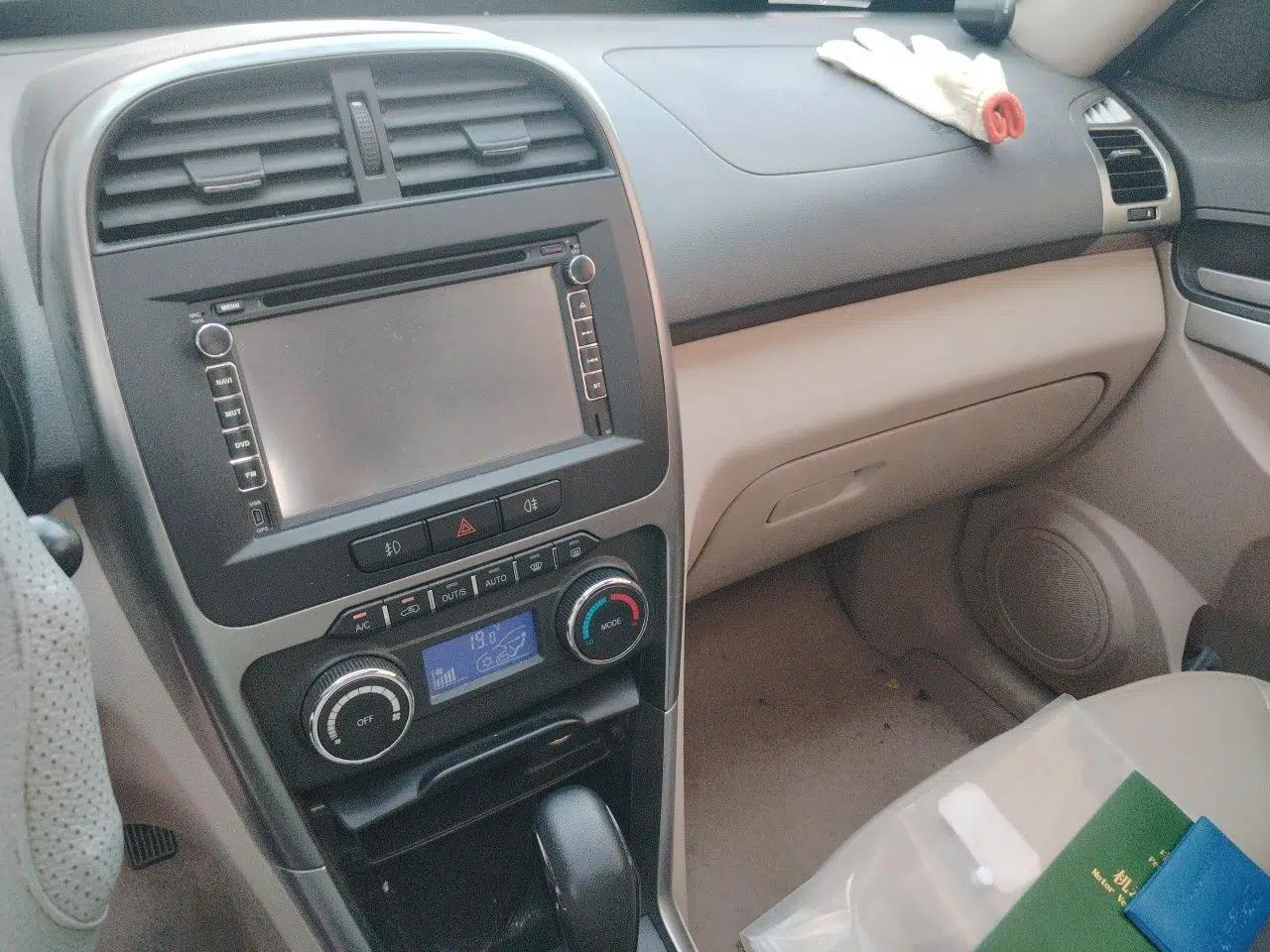 Chery Tiggo 3 2014 1.6L CVT ZhiShang Edition — миниатюра 14
