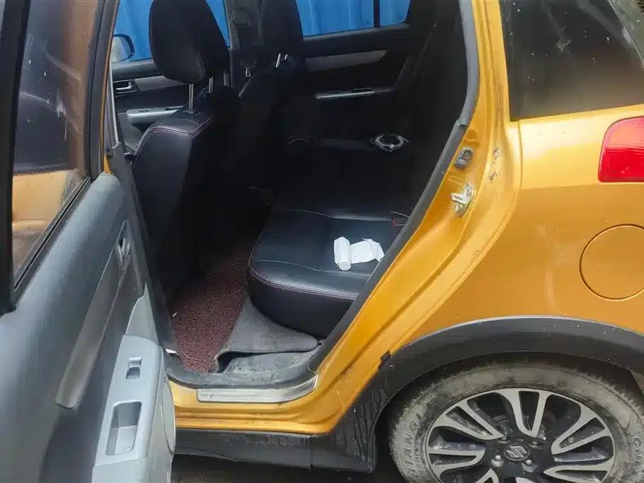 2015 Swift 1.5L Manual Limited Edition — миниатюра 11