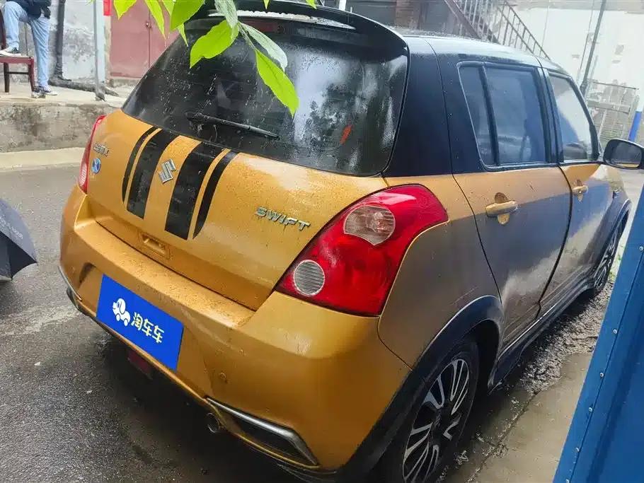 2015 Swift 1.5L Manual Limited Edition — миниатюра 3