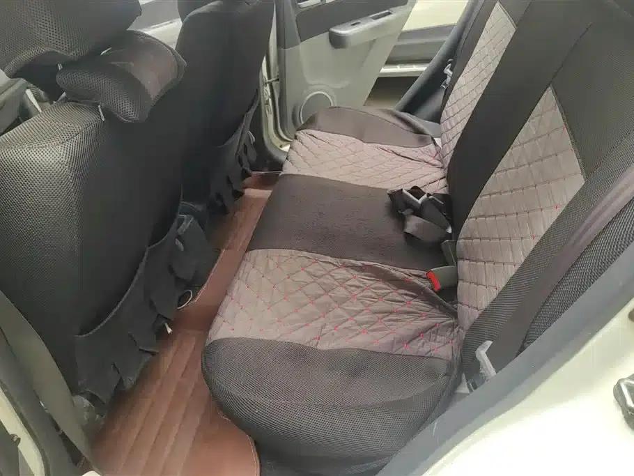2014 Swift 1.3L Manual Standard Edition — миниатюра 11