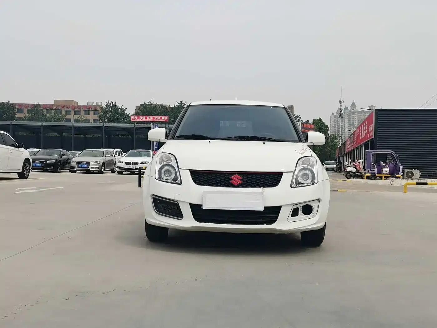 2014 Swift 1.3L Manual Standard Edition — миниатюра 2