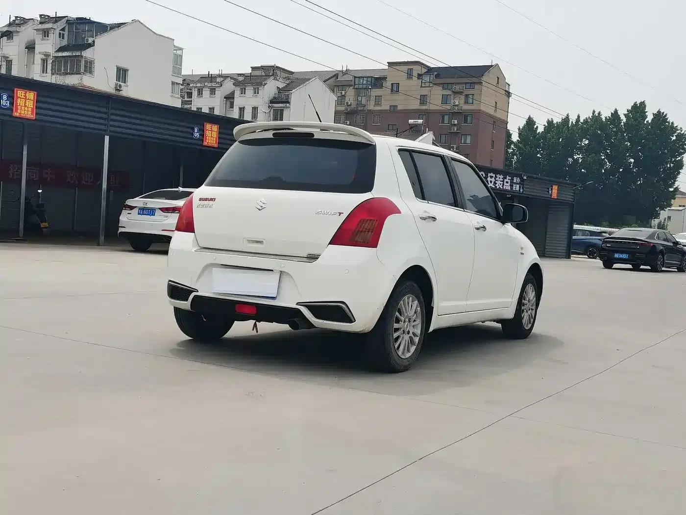 2014 Swift 1.3L Manual Standard Edition — миниатюра 16