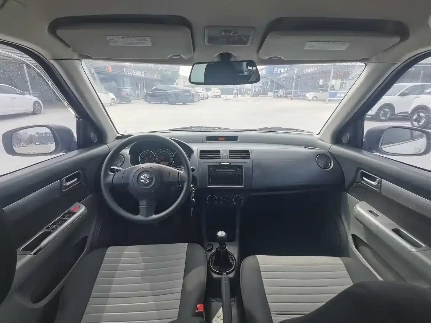 2014 Swift 1.3L Manual Standard Edition — миниатюра 4