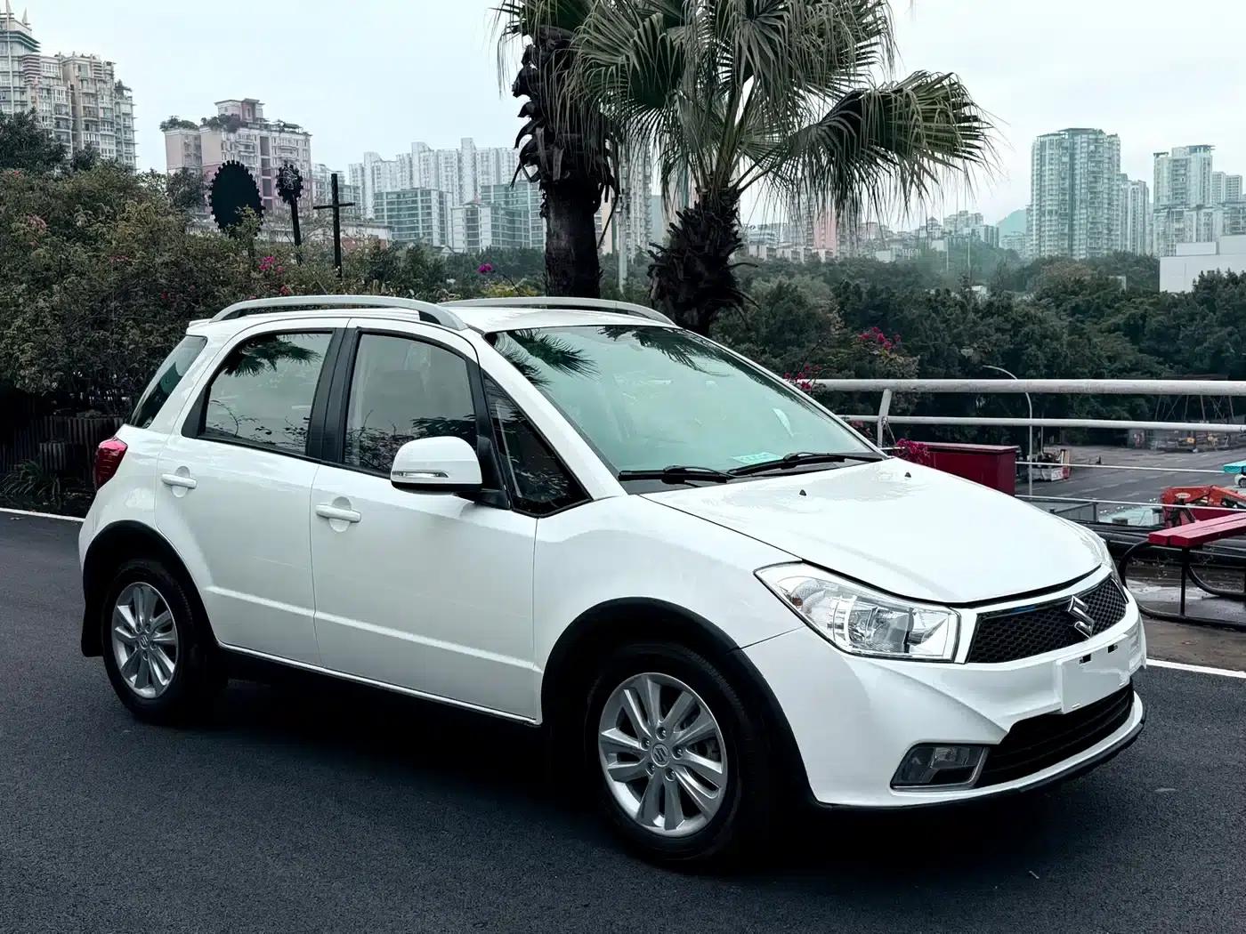 SX4 2013 1.6L Automatic Cool Edition — миниатюра 11