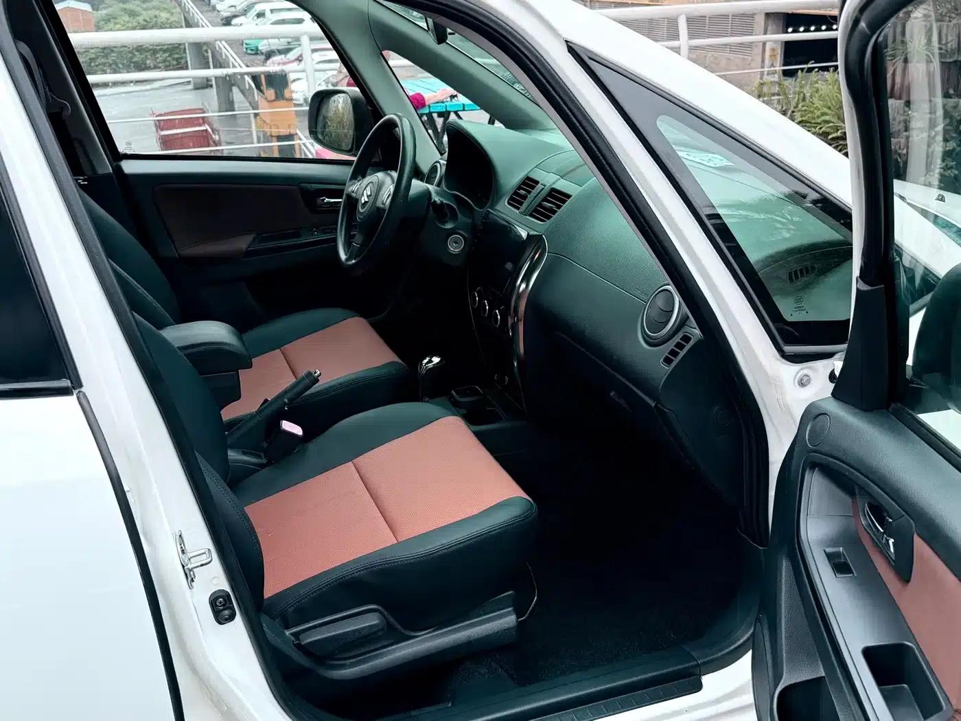 SX4 2013 1.6L Automatic Cool Edition — миниатюра 7