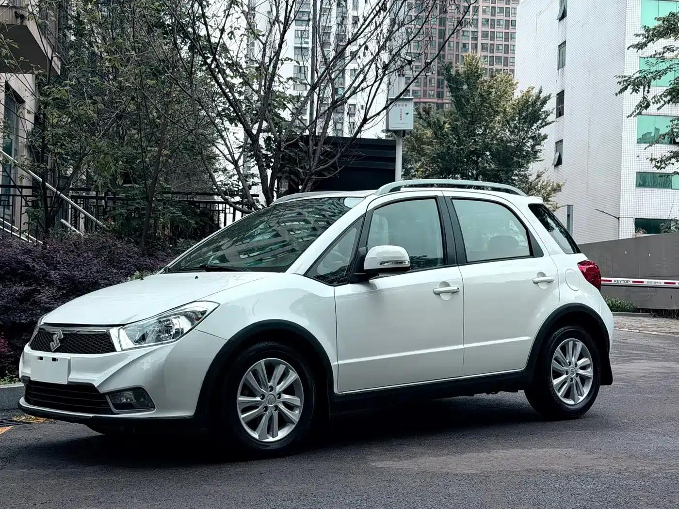 SX4 2013 1.6L Automatic Cool Edition — миниатюра 10