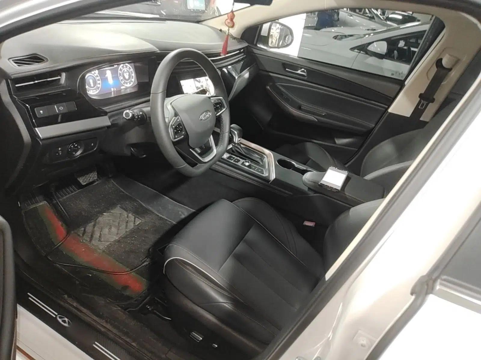 Chery Arrizo 5 PLUS 2023 1.5L CVT EnjoyPLUS — миниатюра 17