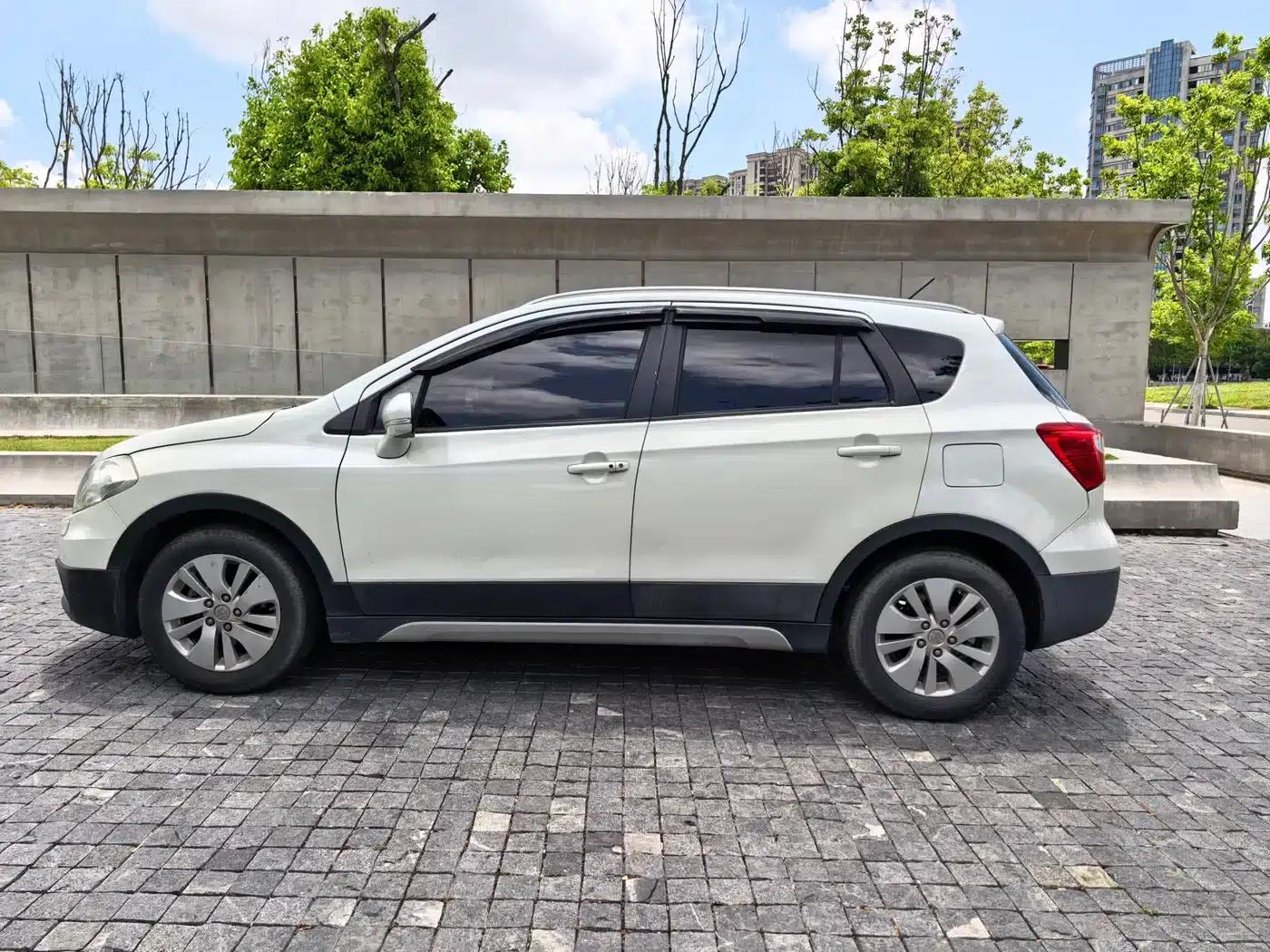 Vitara 2014 1.6L CVT 2WD Elite — миниатюра 10