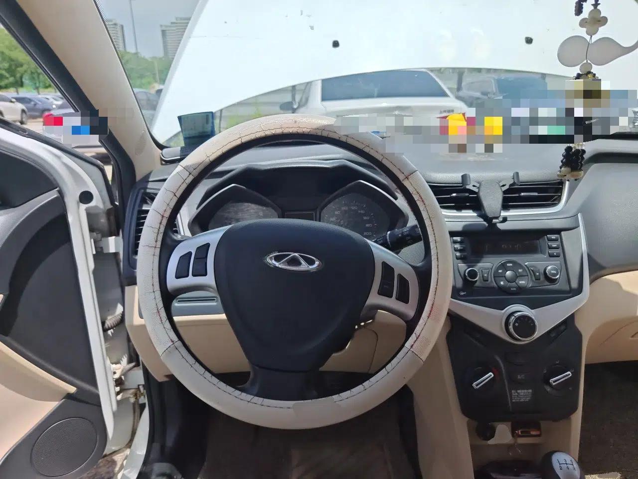 Chery Fengyun 2 2016 1.5L Manual Value Edition — миниатюра 11