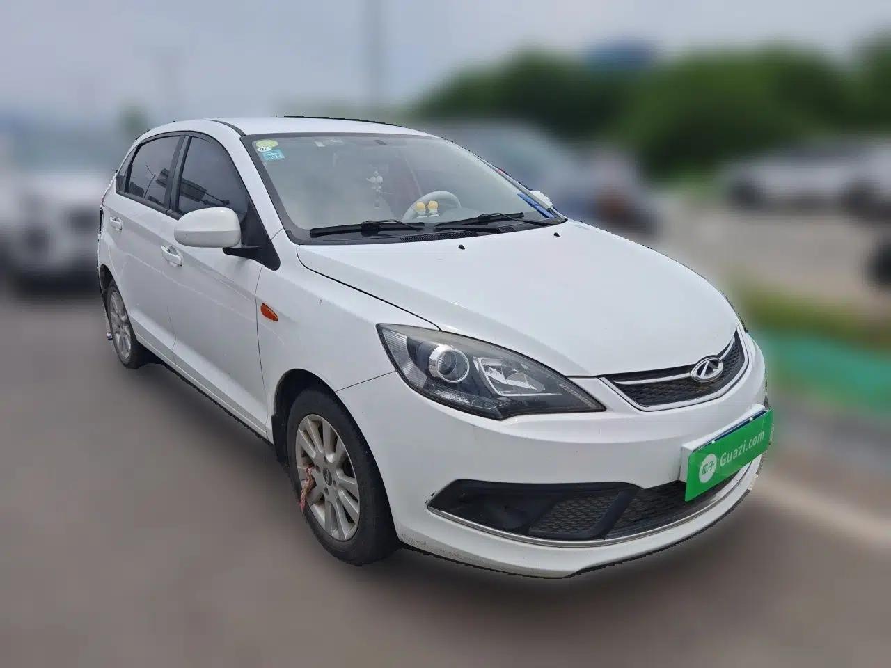 Chery Fengyun 2 2016 1.5L Manual Value Edition — миниатюра 3