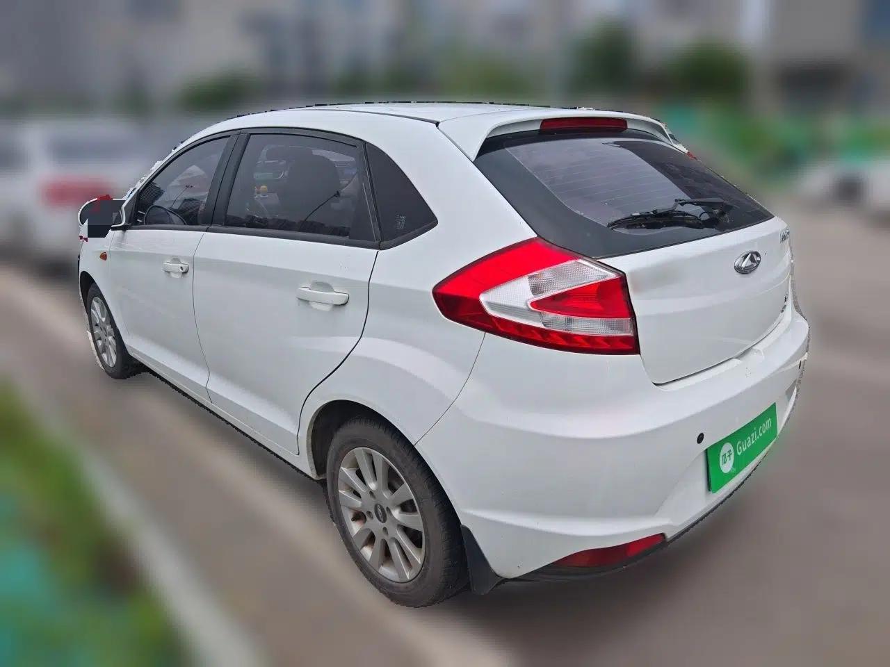 Chery Fengyun 2 2016 1.5L Manual Value Edition — миниатюра 4