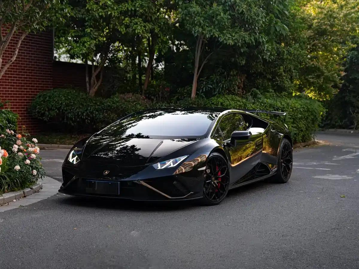 Huracán 2020 Huracán EVO RWD — миниатюра 1