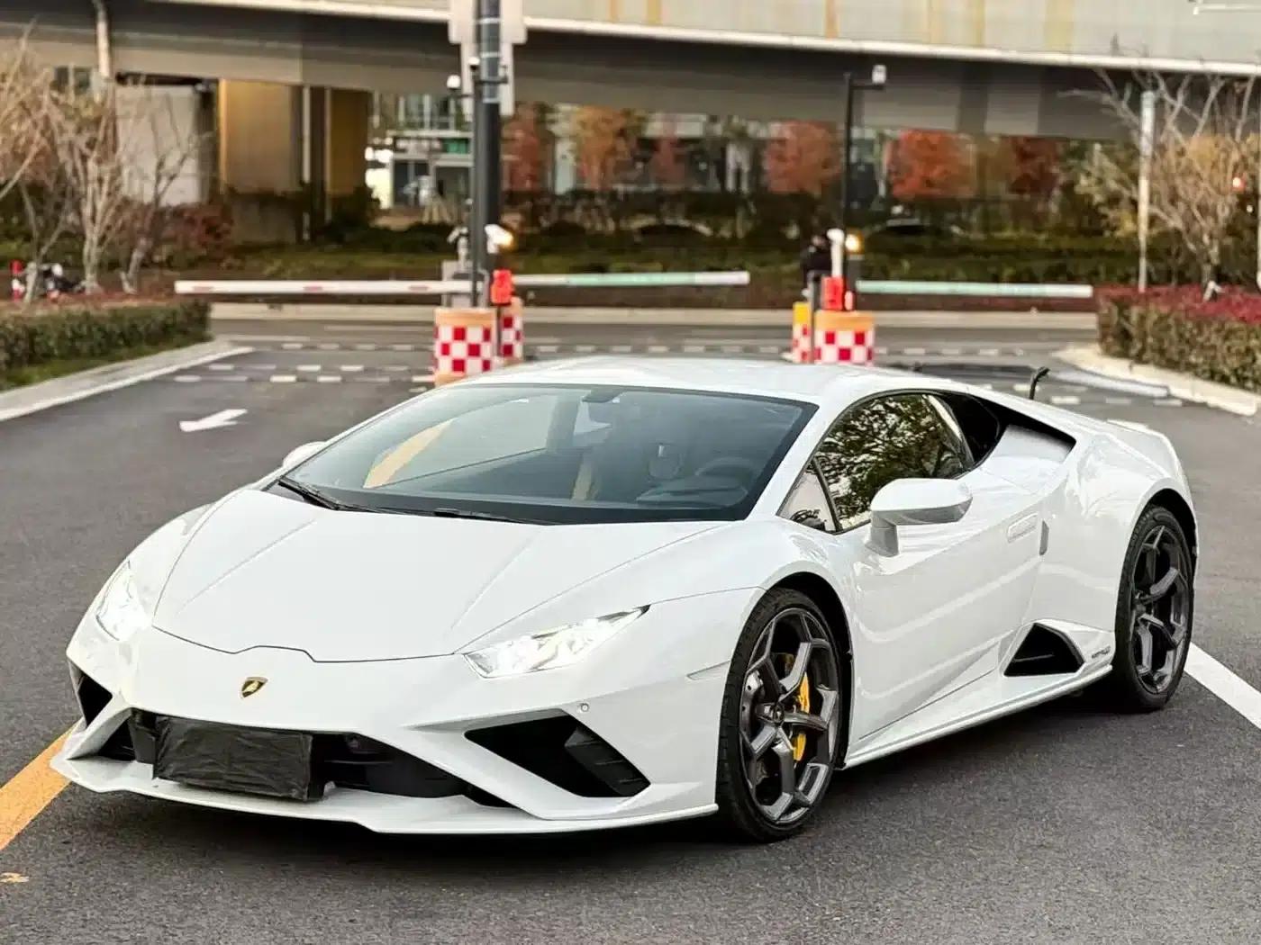 Huracán 2020 Huracán EVO RWD — миниатюра 1