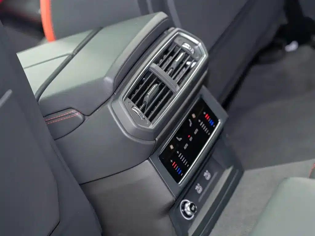 2023 Urus 4.0T V8 S — миниатюра 14