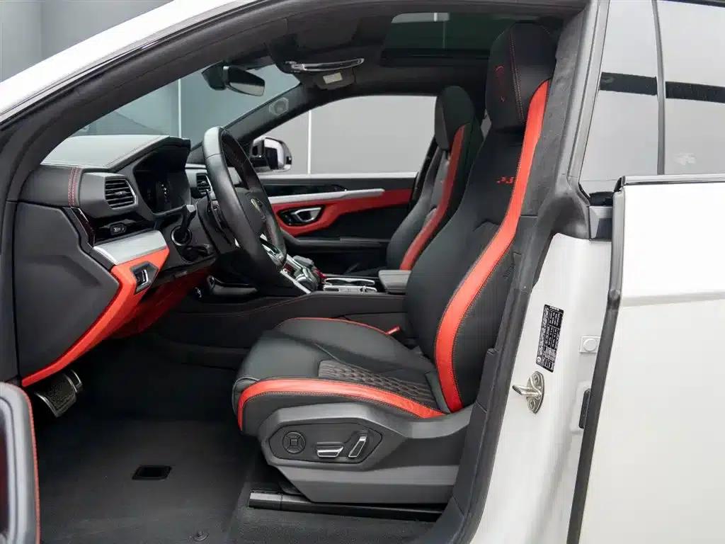 2023 Urus 4.0T V8 S — миниатюра 10