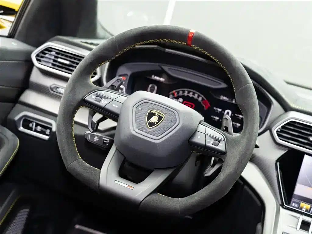 Urus 2022 4.0T V8 Performante — миниатюра 16