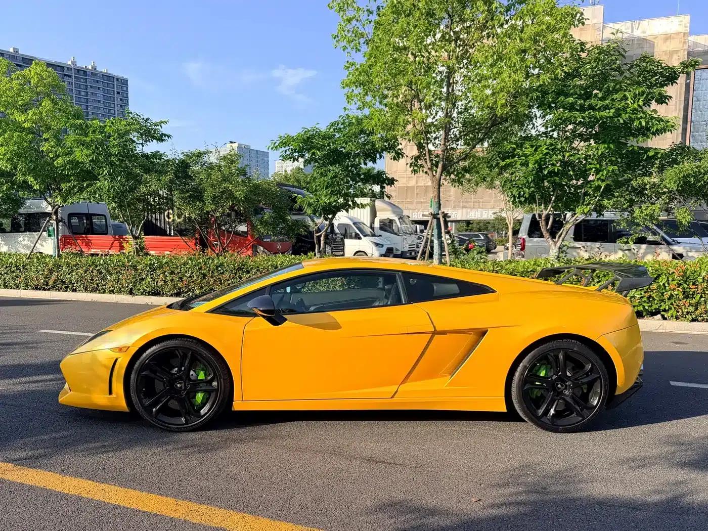2012 Gallardo LP 560-4 Gold Edition — миниатюра 4