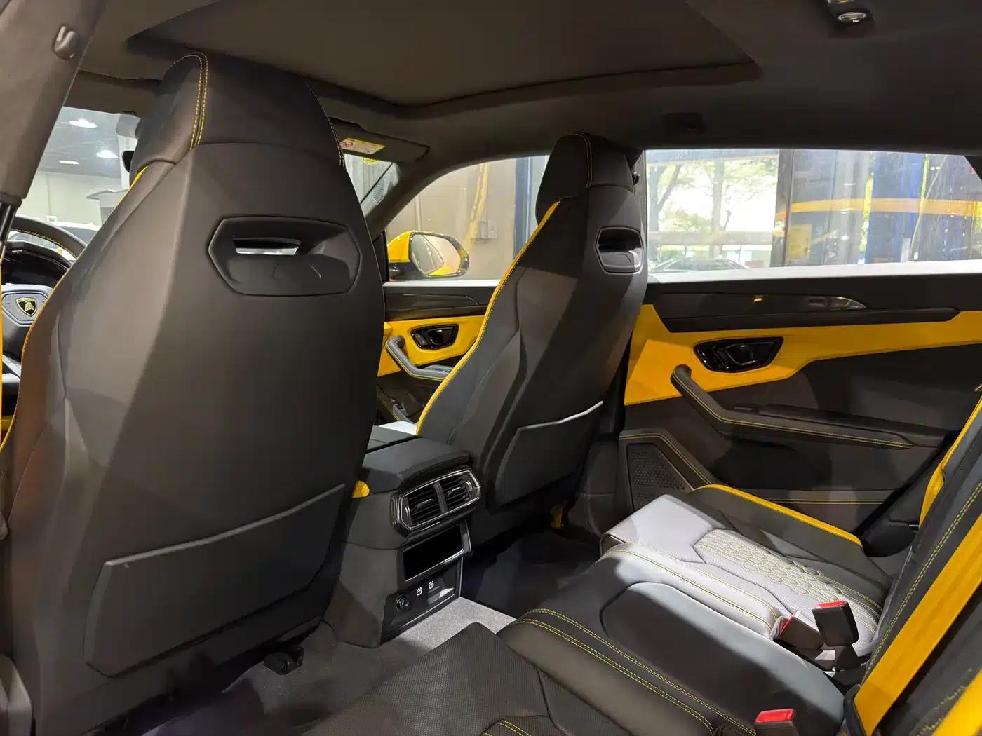 2025 Urus SE 4.0T Standard Edition — миниатюра 5