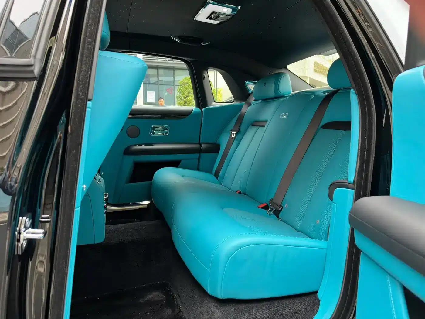 2022 Ghost 6.7T Black Badge — миниатюра 6