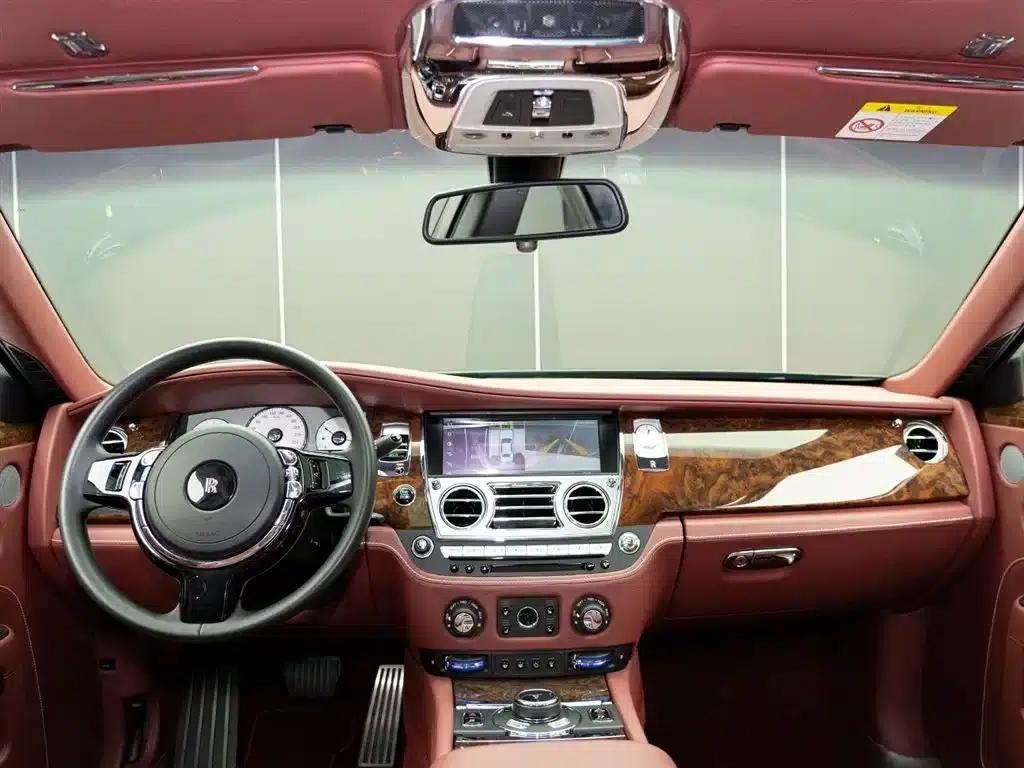2018 Ghost 6.6T Long Wheelbase — миниатюра 14