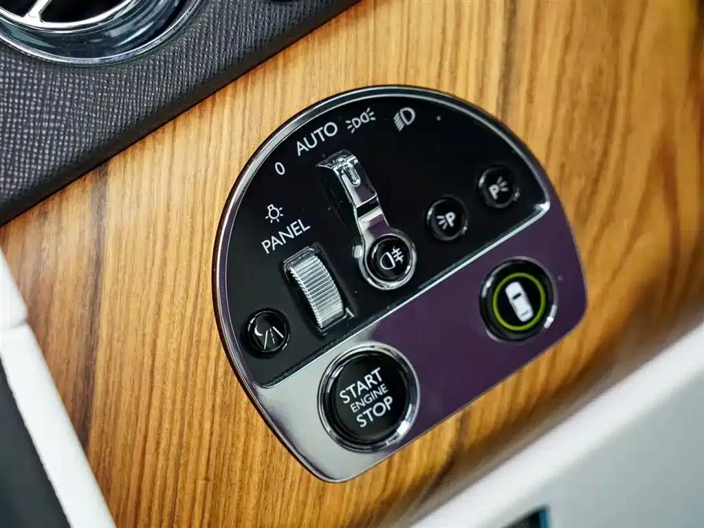 2018 Cullinan, four-seater version — миниатюра 11