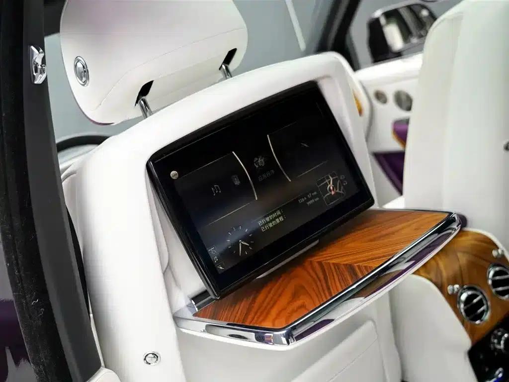 2018 Cullinan, four-seater version — миниатюра 16