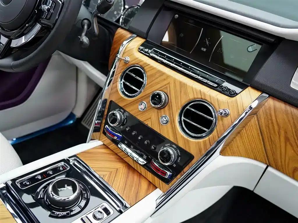 2018 Cullinan, four-seater version — миниатюра 21