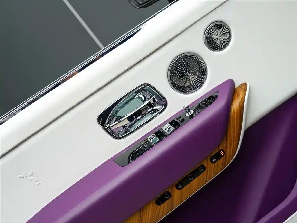 2018 Cullinan, four-seater version — миниатюра 8