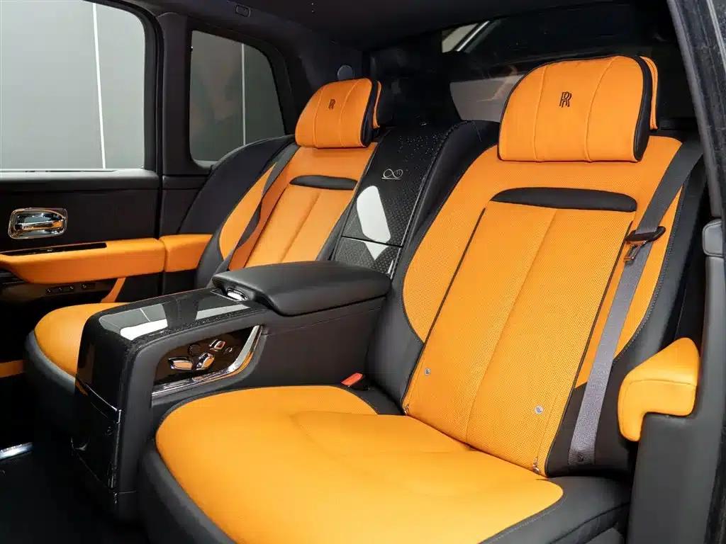 2020 Cullinan Black Badge — миниатюра 12