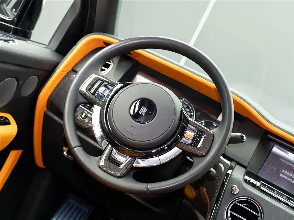 2020 Cullinan Black Badge — миниатюра 19