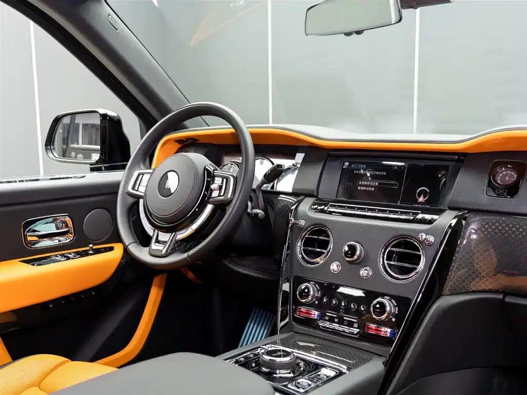 2020 Cullinan Black Badge — миниатюра 20