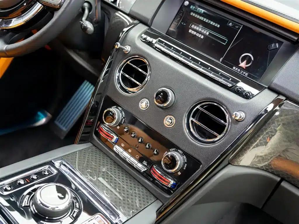 2020 Cullinan Black Badge — миниатюра 22