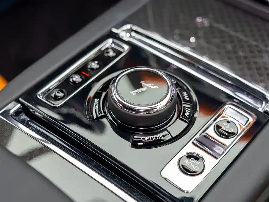 2020 Cullinan Black Badge — миниатюра 23