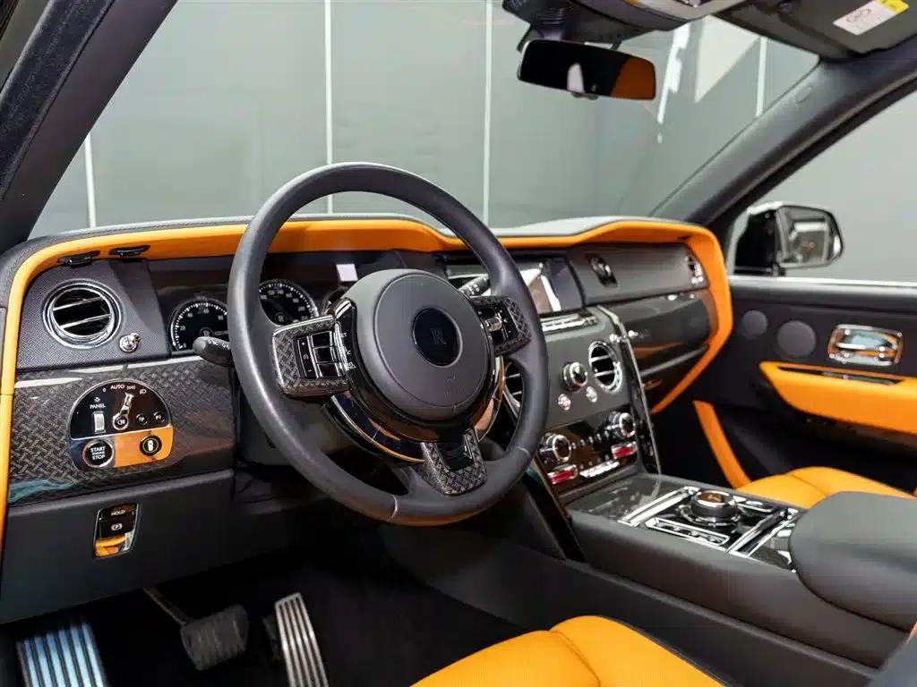 2020 Cullinan Black Badge — миниатюра 9
