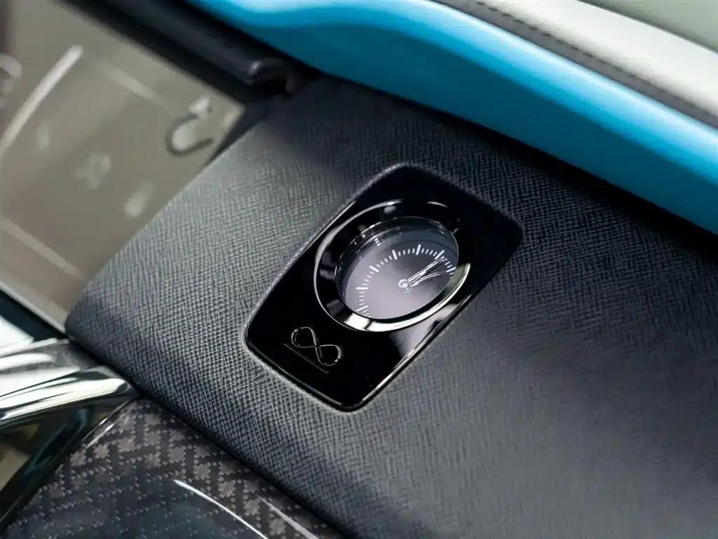 2024 Cullinan Black Badge — миниатюра 24