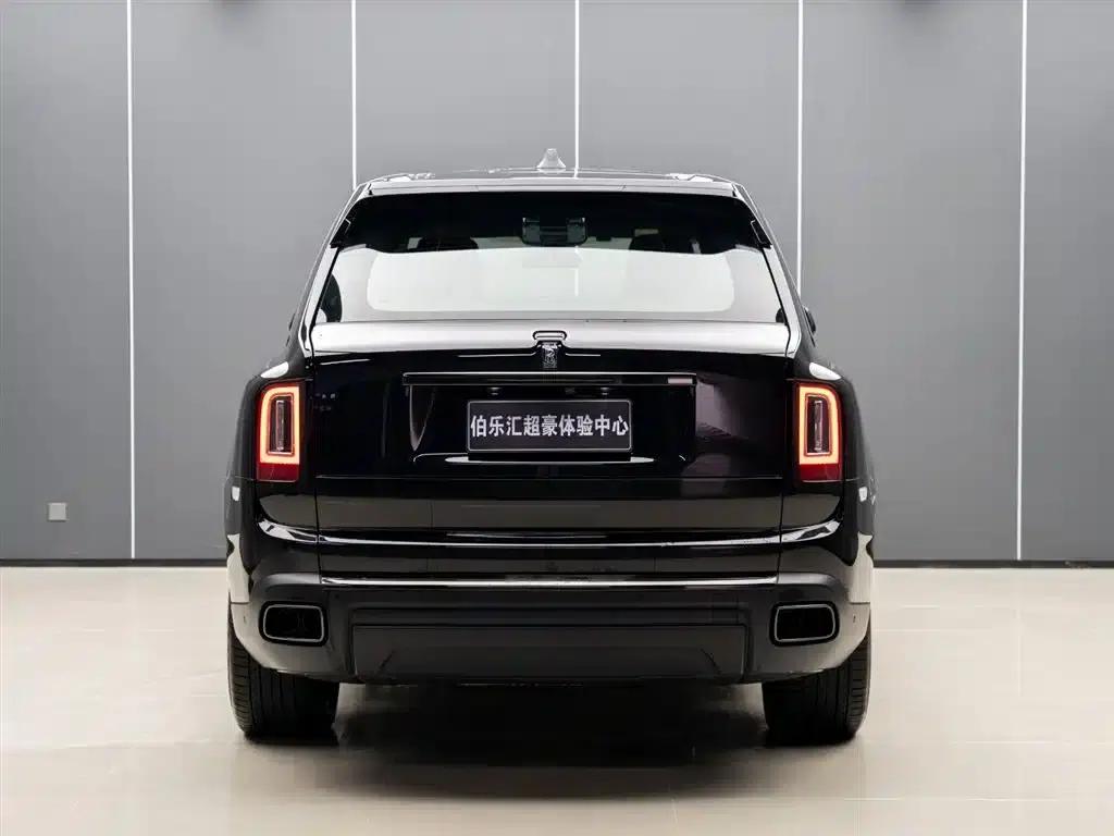 2024 Cullinan Black Badge — миниатюра 6