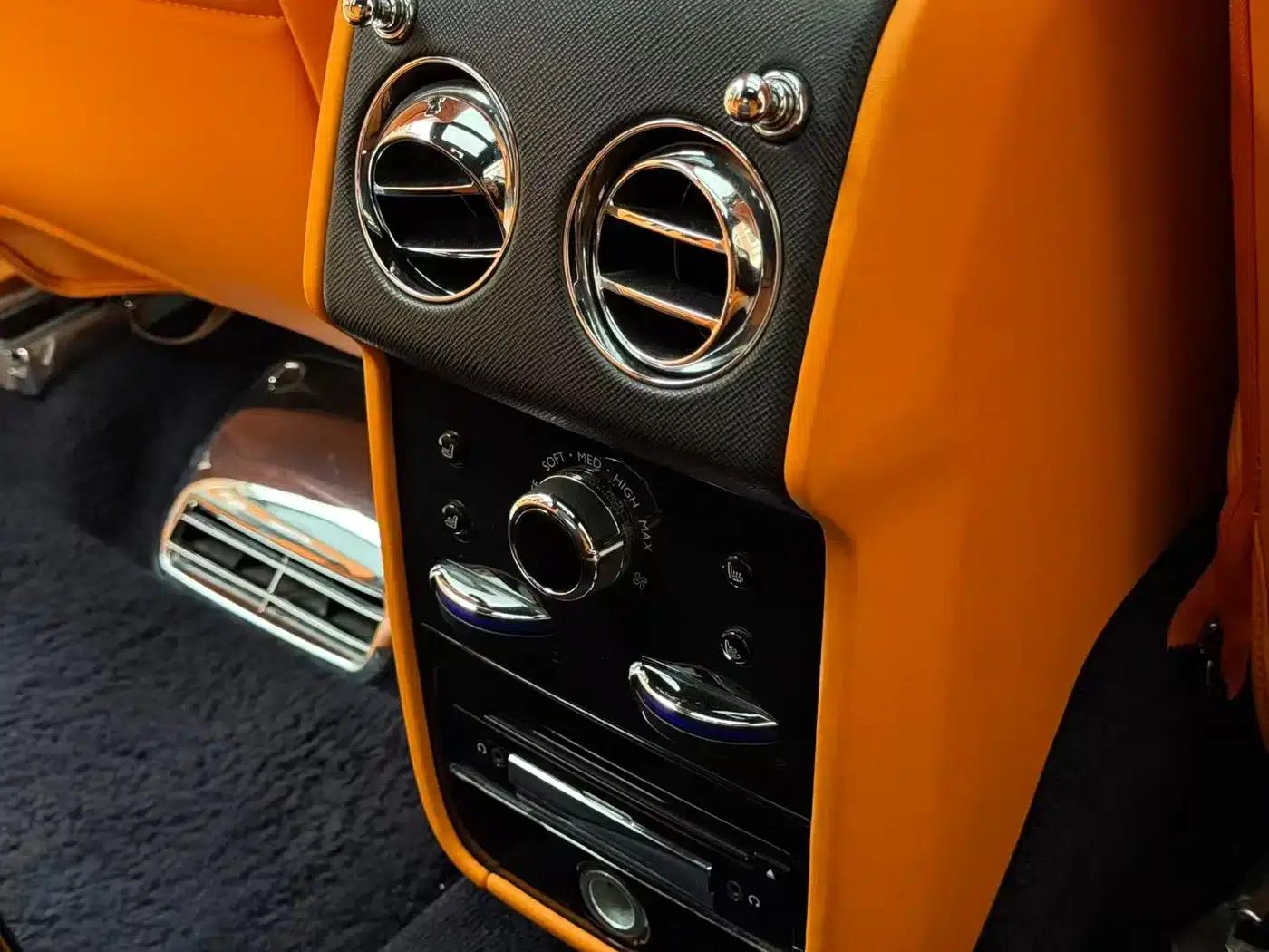 2018 Cullinan, four-seater version — миниатюра 12