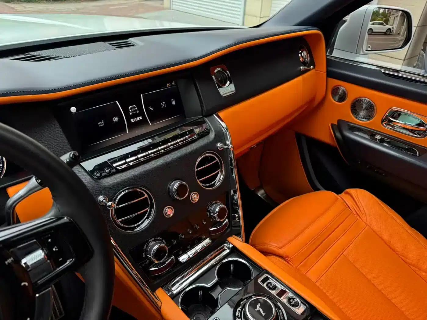 2018 Cullinan, four-seater version — миниатюра 16
