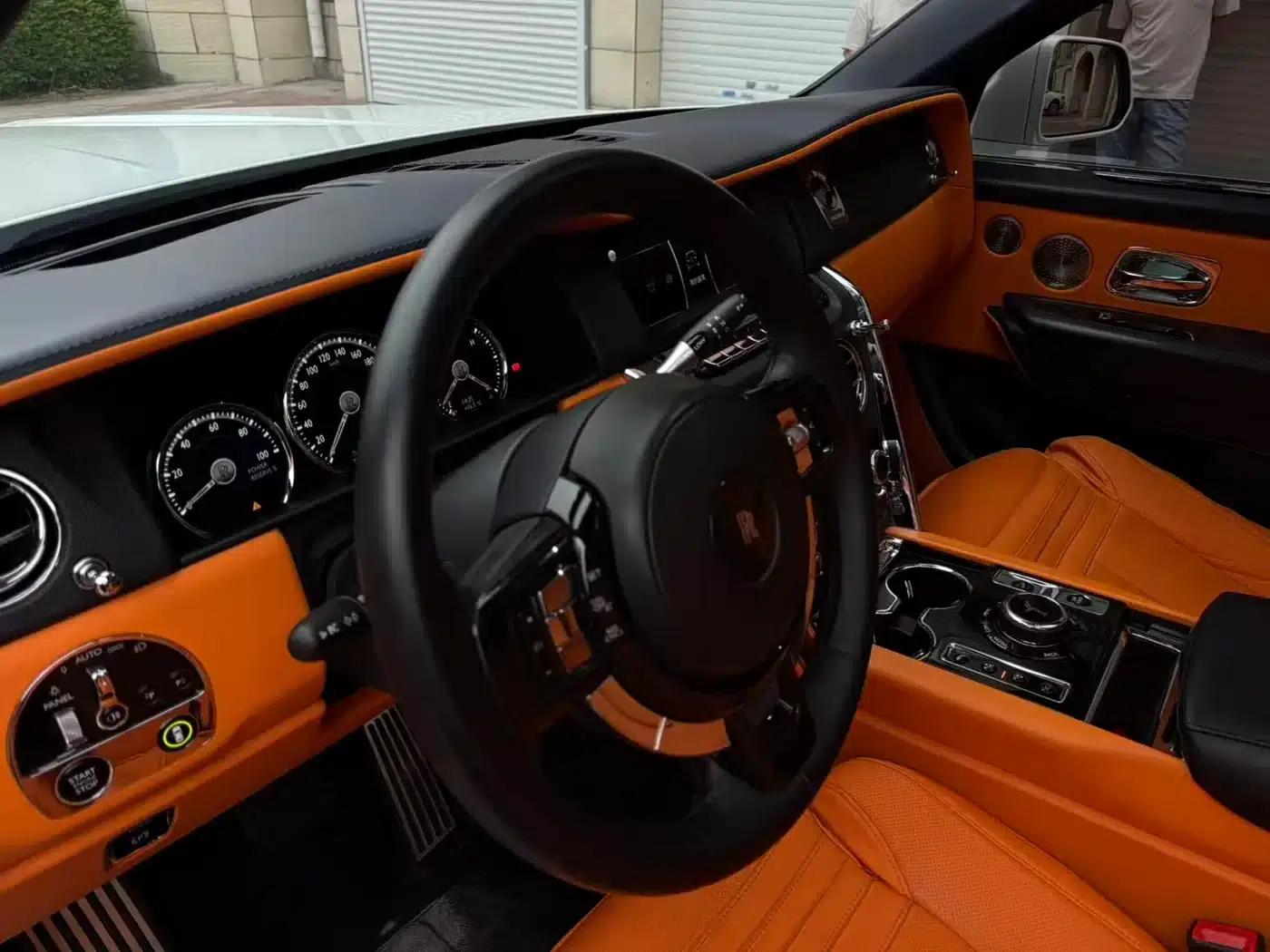 2018 Cullinan, four-seater version — миниатюра 19