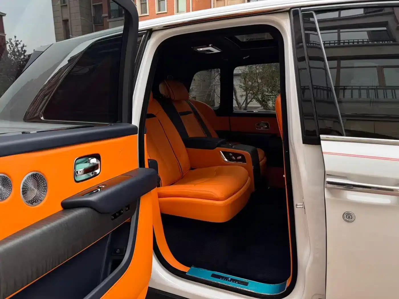 2018 Cullinan, four-seater version — миниатюра 23