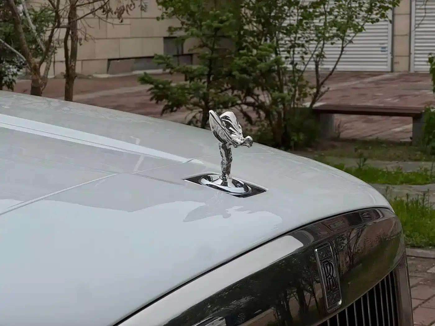 2018 Cullinan, four-seater version — миниатюра 28