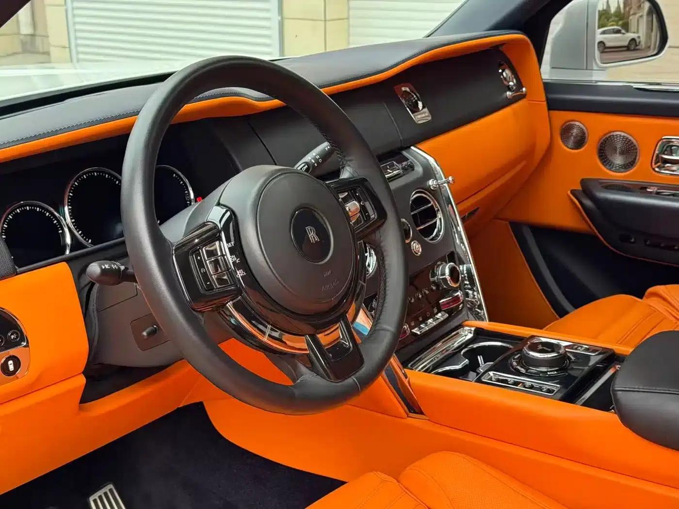 2018 Cullinan, four-seater version — миниатюра 9