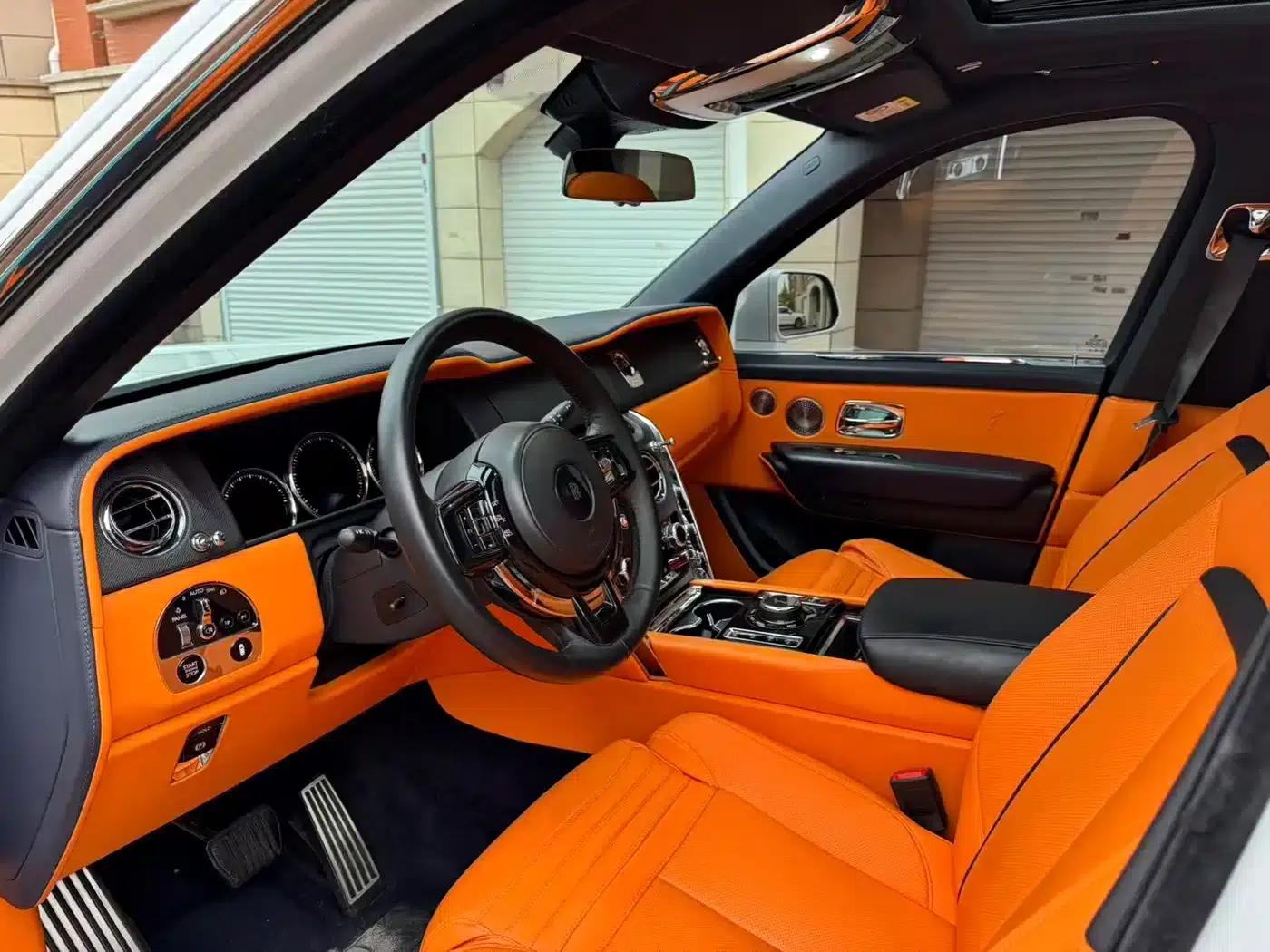 2018 Cullinan, four-seater version — миниатюра 10