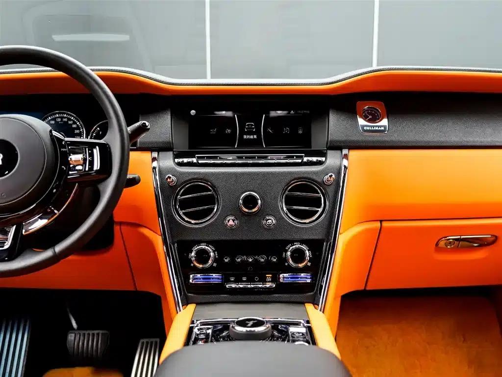 2018 Cullinan 5-seater — миниатюра 18