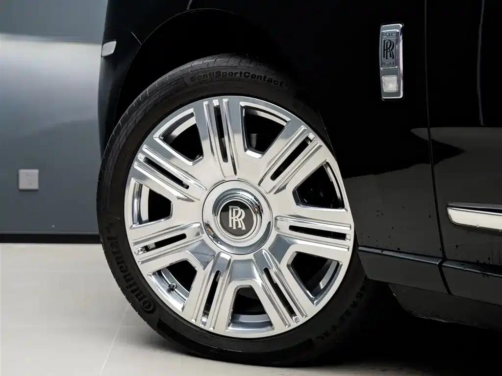 2018 Cullinan 5-seater — миниатюра 20